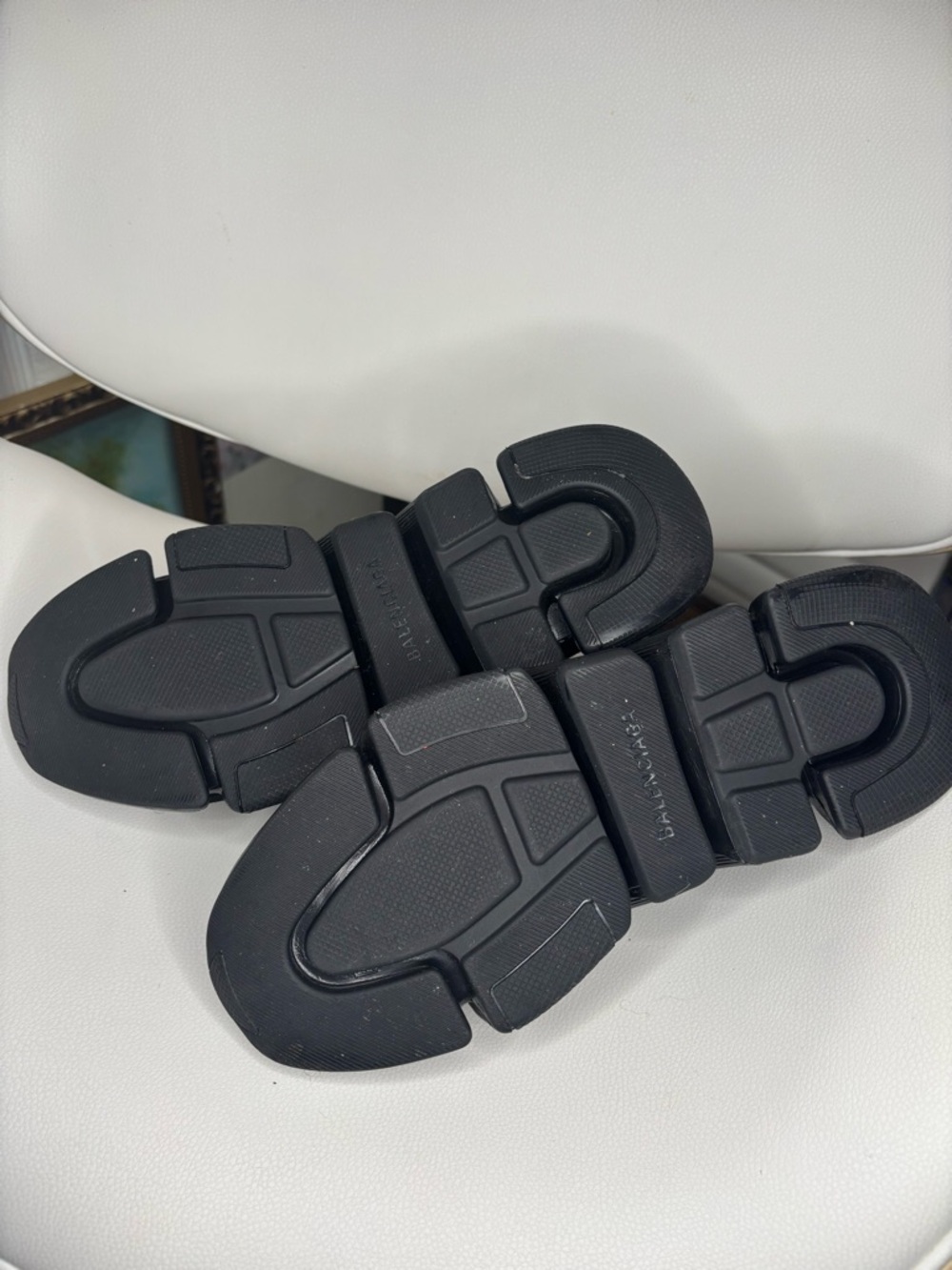 Balenciaga Black Knit Sock Sneakers with White Logo - Picture 4 of 6